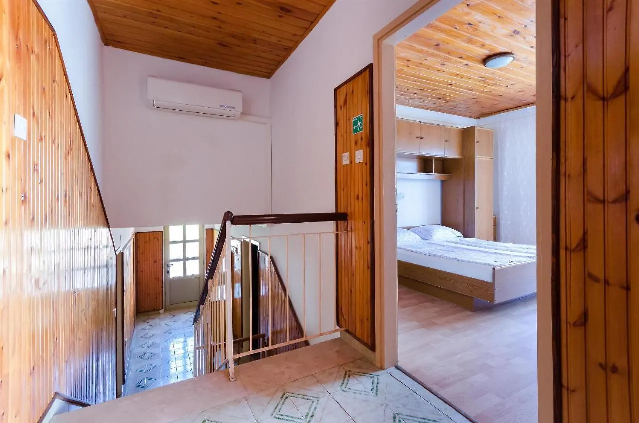 Apartments Anica F Lopar 0*,  Croatia