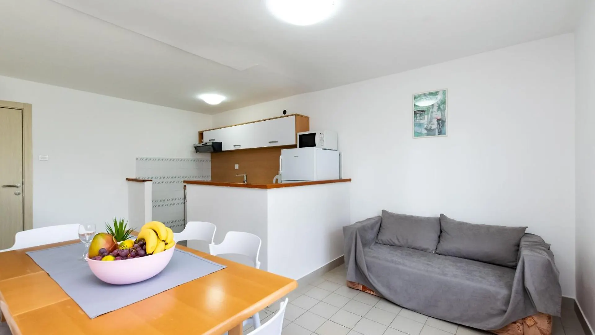 Apartments Anica F Lopar